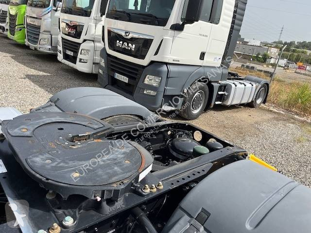 Cap tractor MAN