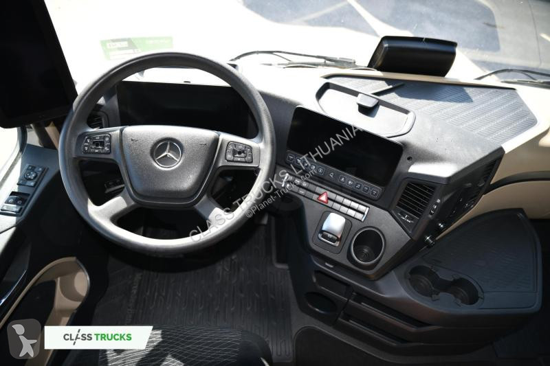 Tahač Mercedes 5 1845 BigSpace, Max tanks