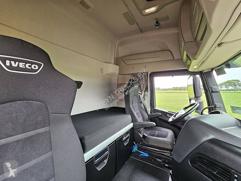 Trekker Iveco AS440S51 2x tank,frigo