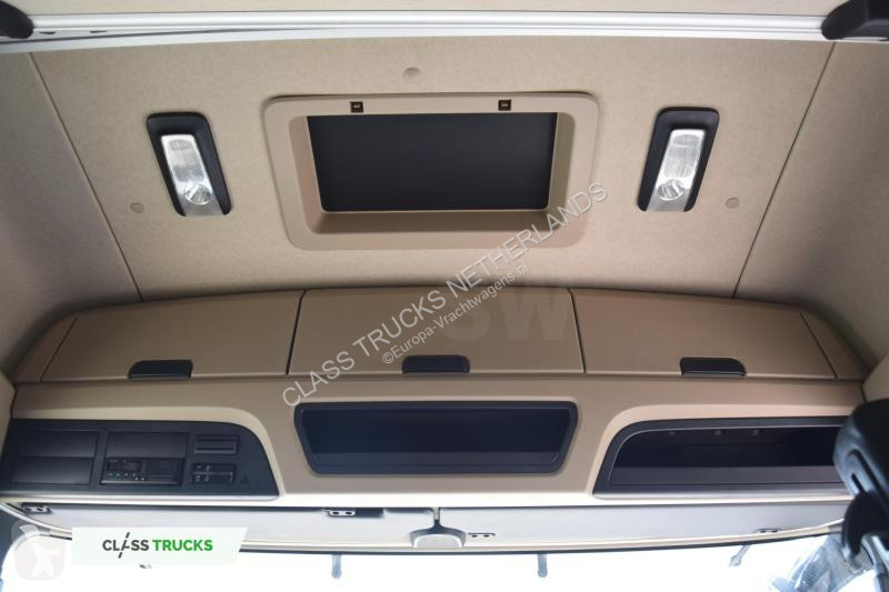 Traktor Mercedes 5 1845 BigSpace