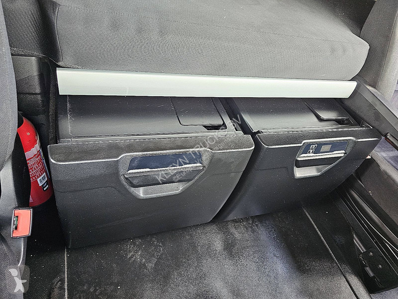 Traktor Iveco AS440S51 2x tank,frigo
