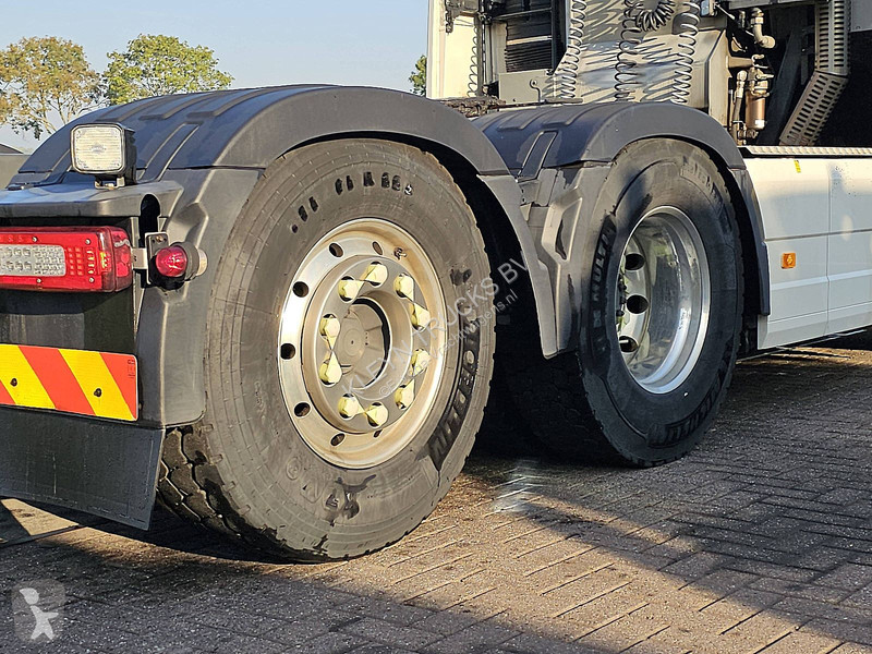 Влекач Volvo 500 6X2 STEERED PTO+HYDR
