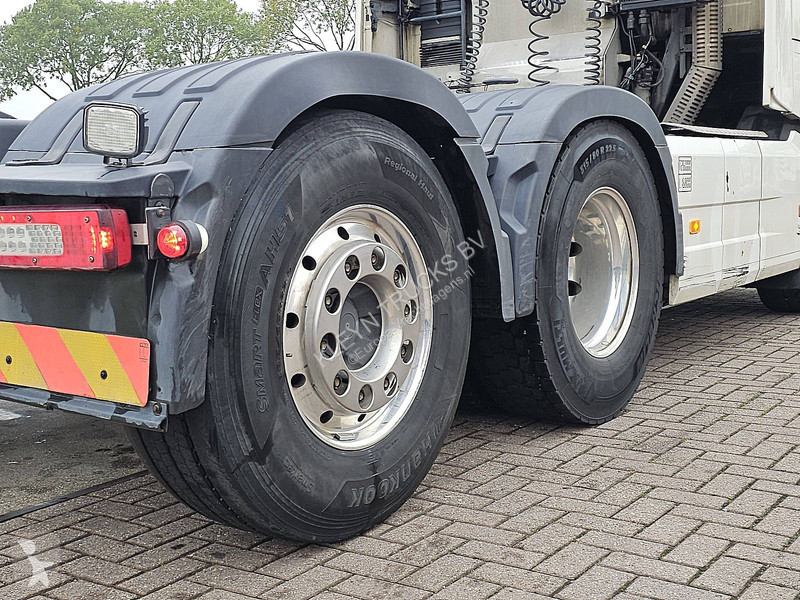 جرار Volvo 500 6X2 STEERED PTO+HYDR