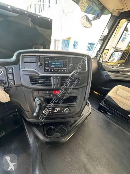 جرار Iveco