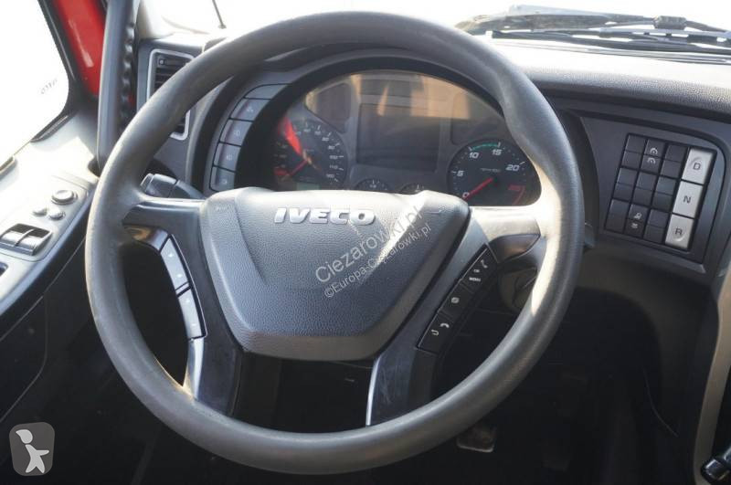 Влекач Iveco