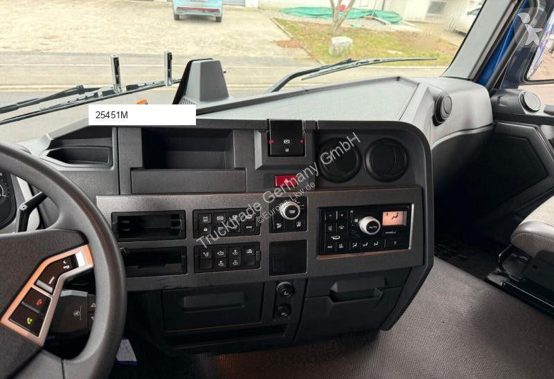 جرار Renault 586 T430 4x2 / Swiss-Vehicle