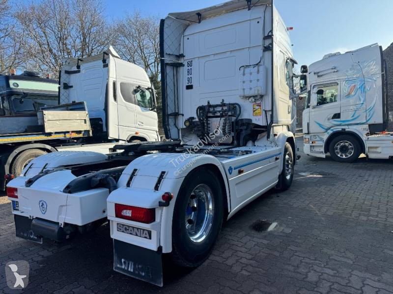 جرار Scania