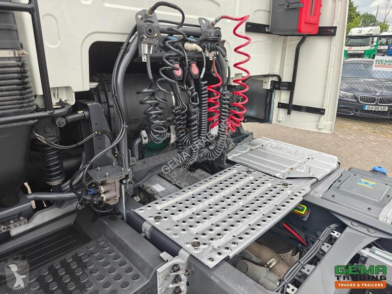 جرار Volvo 460 4x2 Globetrotter Euro6E - Double...