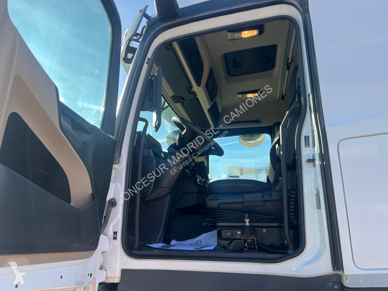 Cabeza tractora Mercedes  1848 LS