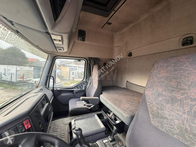 جرار Renault 420 DCI