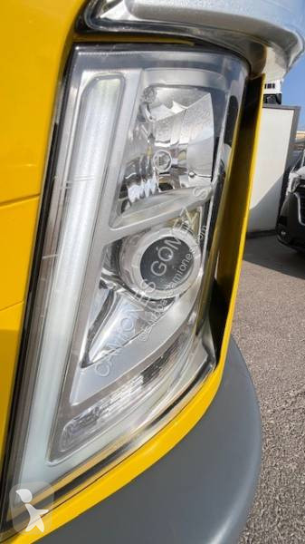 جرار Volvo