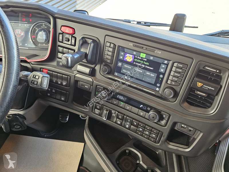 Влекач Scania S770 V8 / 6x4 / RETARDER / FU AIR /