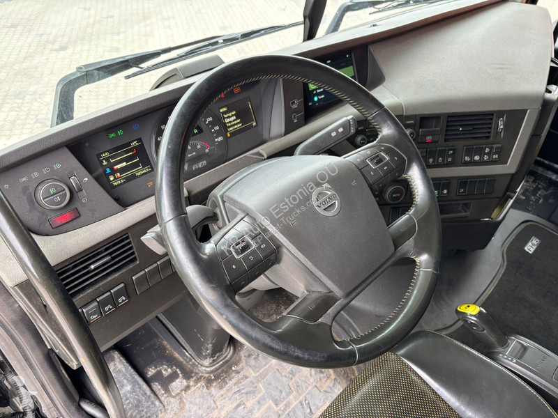 Cabeza tractora Volvo 650 6x2 GCW 70 ton /...