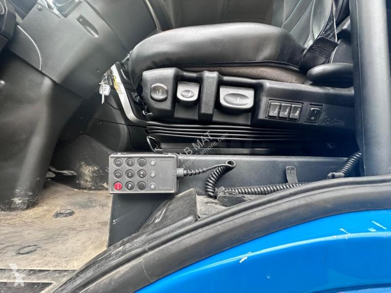 Iveco AS 440 S 40 tractor unit