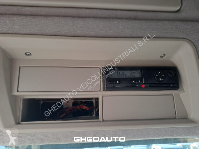 Tahač Iveco TRATTORE STRADALE IVECO STRALIS 460