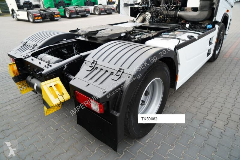 جرار Ford 500