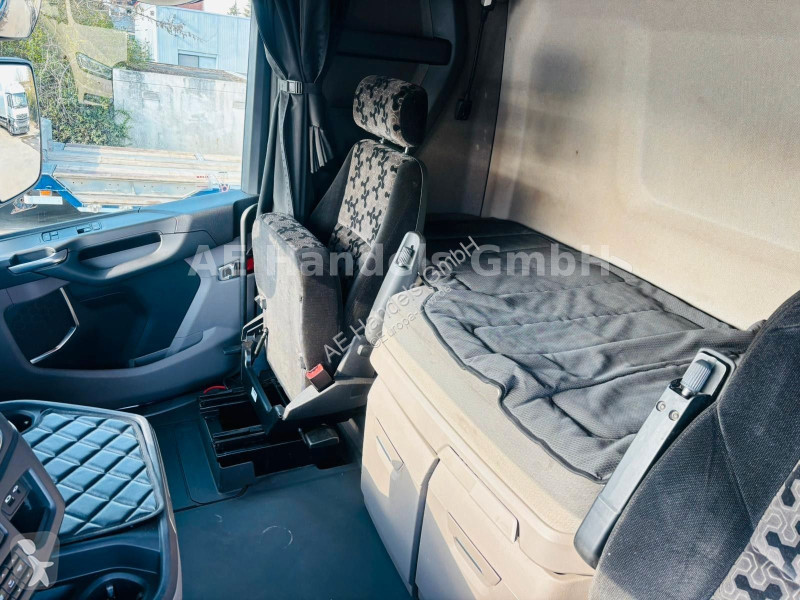 جرار Scania S450 HighLine BL...