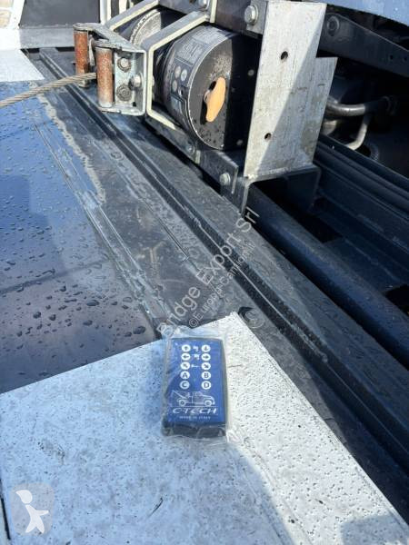 Iveco  tractor unit