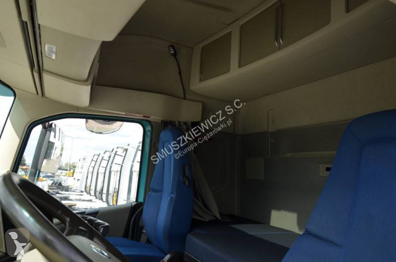 جرار Volvo