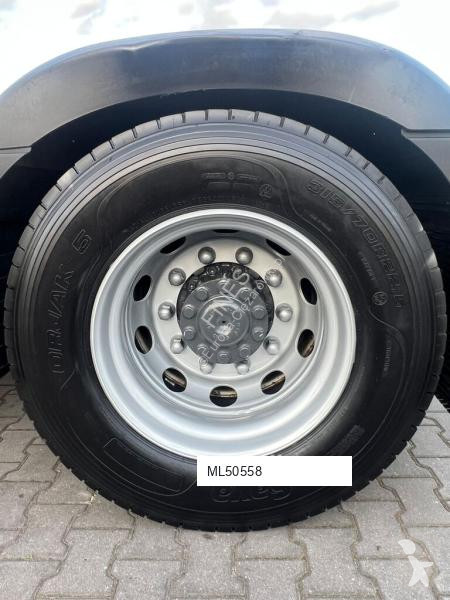 Влекач Mercedes Actros 1845