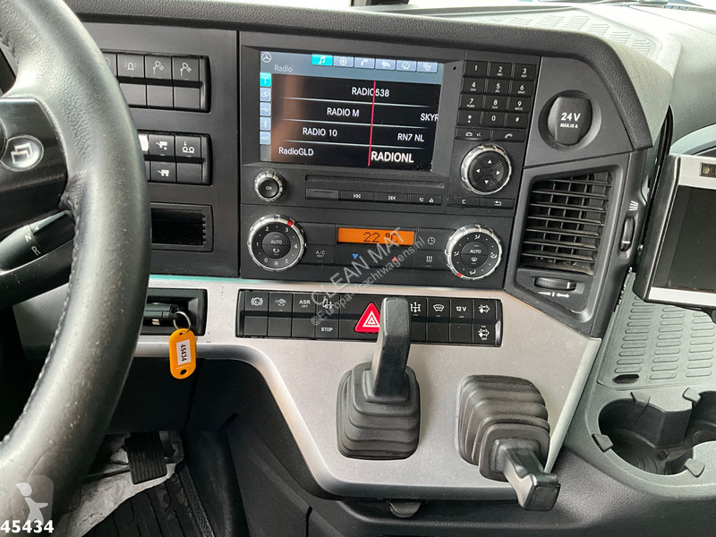 Trattore Stradale Mercedes 3251 8x4 Euro 6...