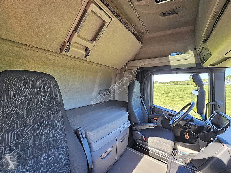 جرار Scania 500