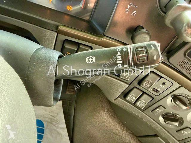 جرار Volvo 16700 Globetrotter...