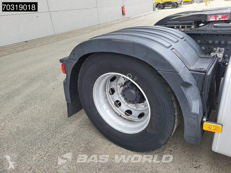 جرار Volvo FM 370 FM 4X2 -Truck APK 04-2027