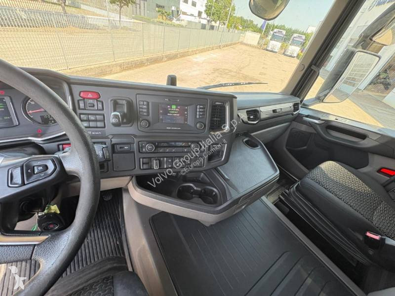 جرار Scania