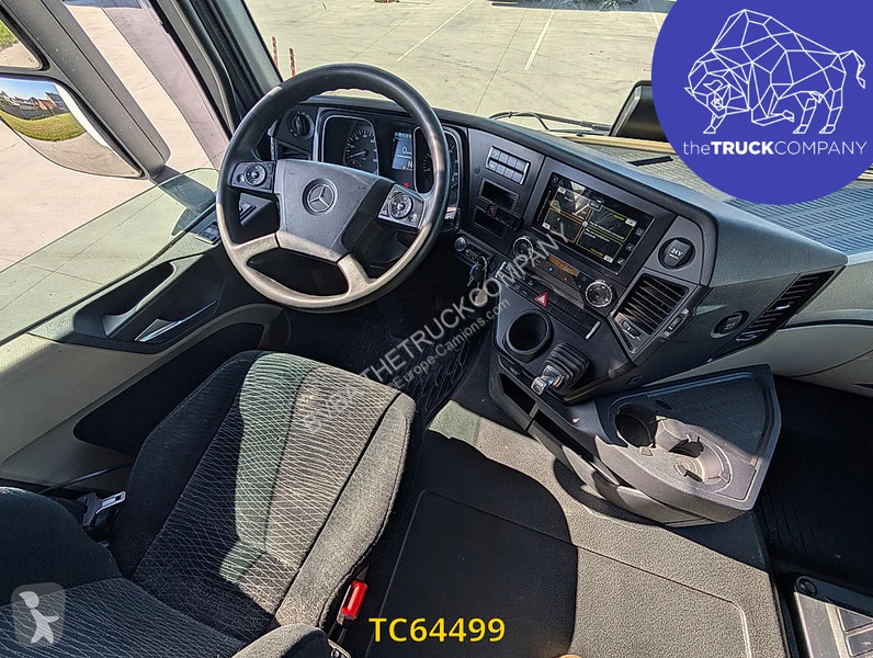 جرار Mercedes 1845