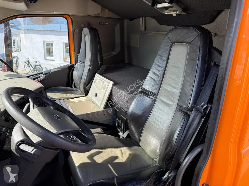 جرار Volvo 8X4 - 666274 KM