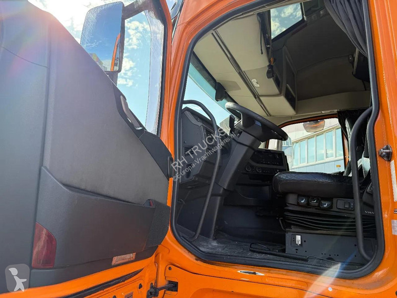 جرار Volvo 4 540, 8X4, 703656 KM