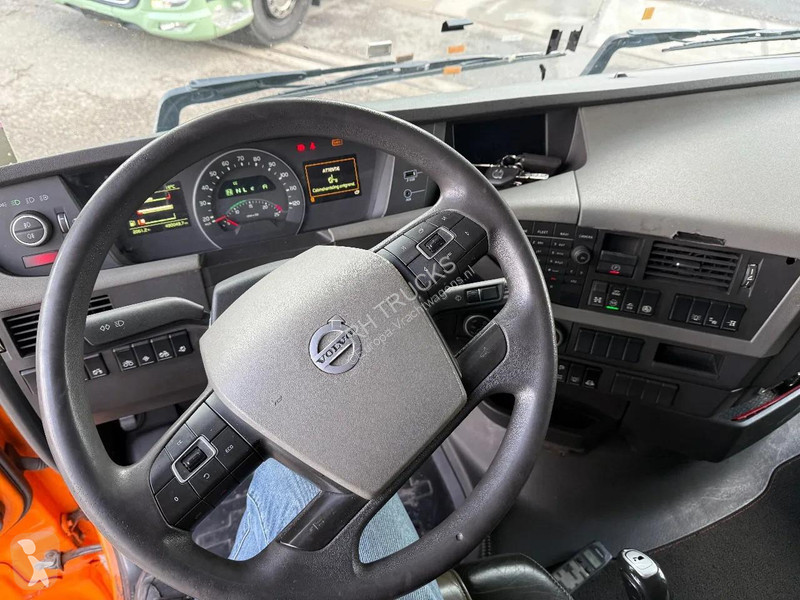 جرار Volvo 8X4 - 490049 KM - INTARDER TUV...