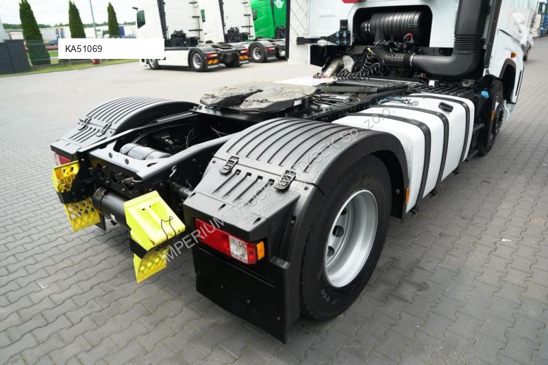 جرار Ford 500