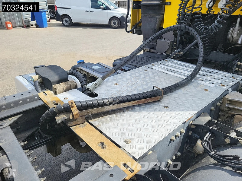 Trekker Renault K 460 4X2 Full-Steel Hydraulic...