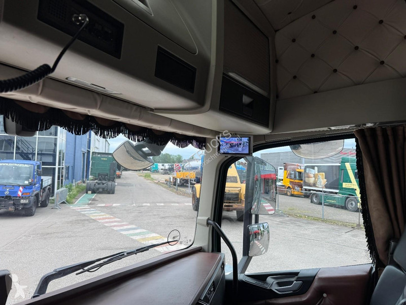 Trattore Stradale Volvo 16750 8X4 EURO 6 - 100...