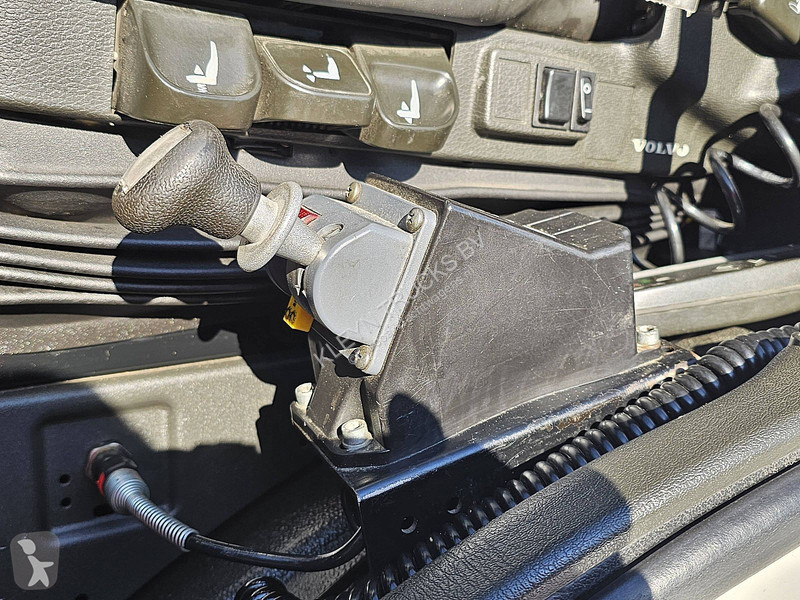 جرار Volvo 11450 PTO+HYDR