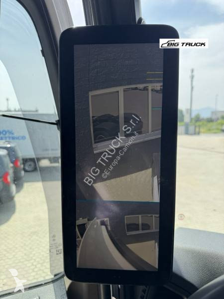 جرار Mercedes