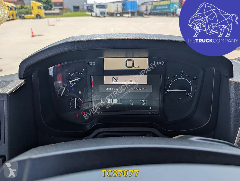 جرار Renault T 520