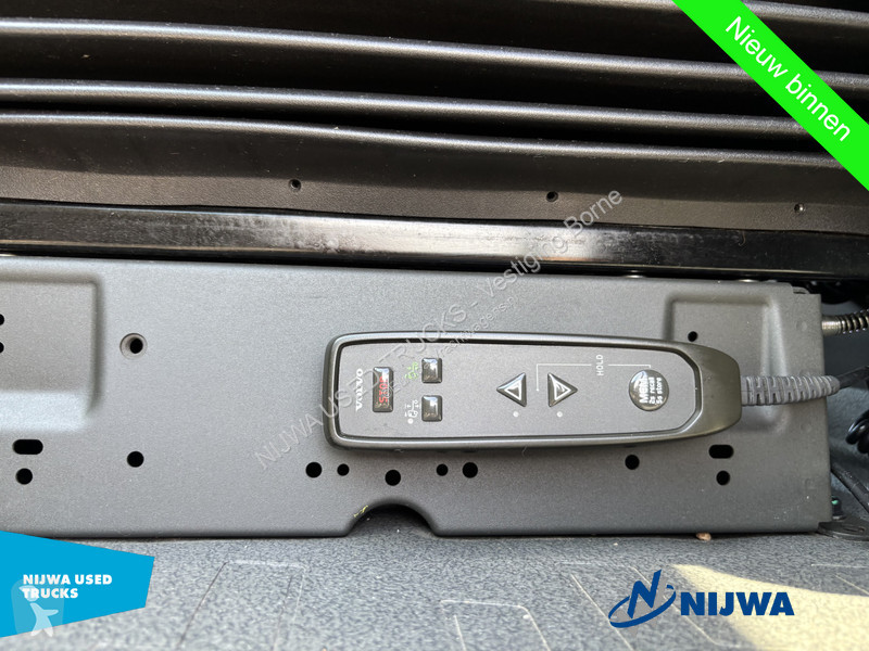 جرار Volvo 500 XL 4x2 I-Save + I-Park