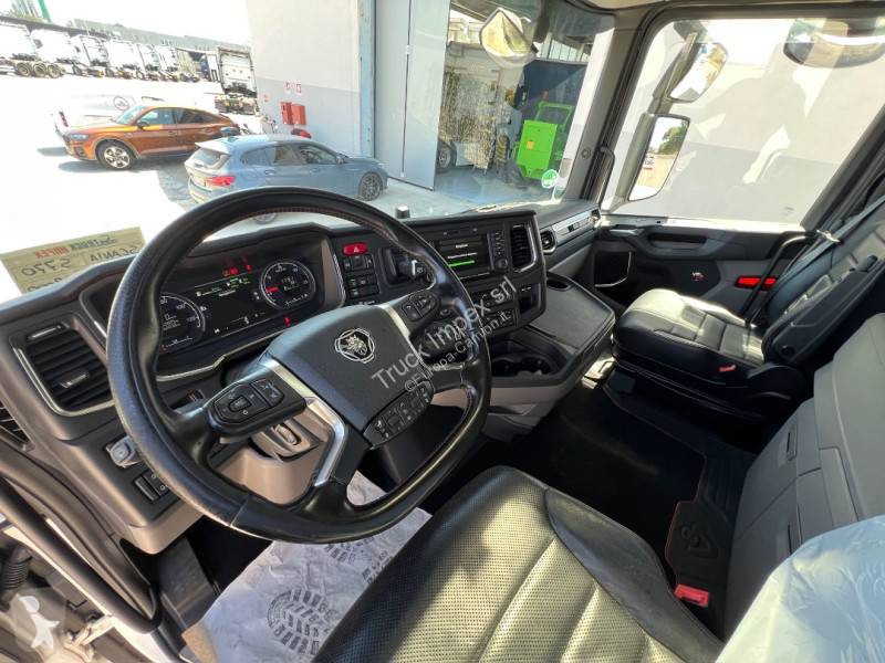 جرار Scania