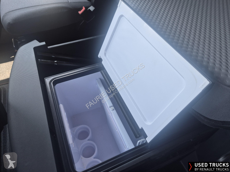 جرار Renault