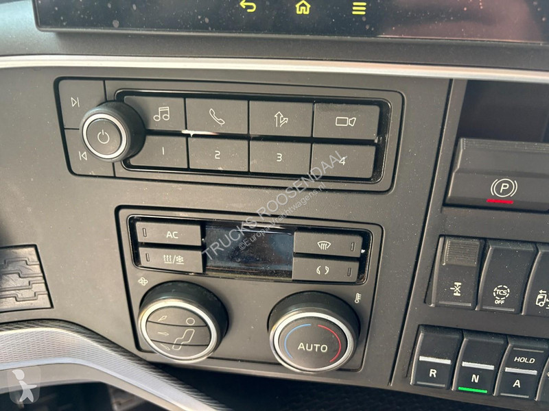 جرار Volvo 460 + SMARTTACHO + PERFECT CONDITION...