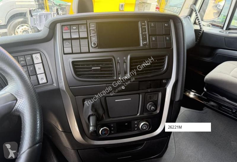 Iveco  tractor unit