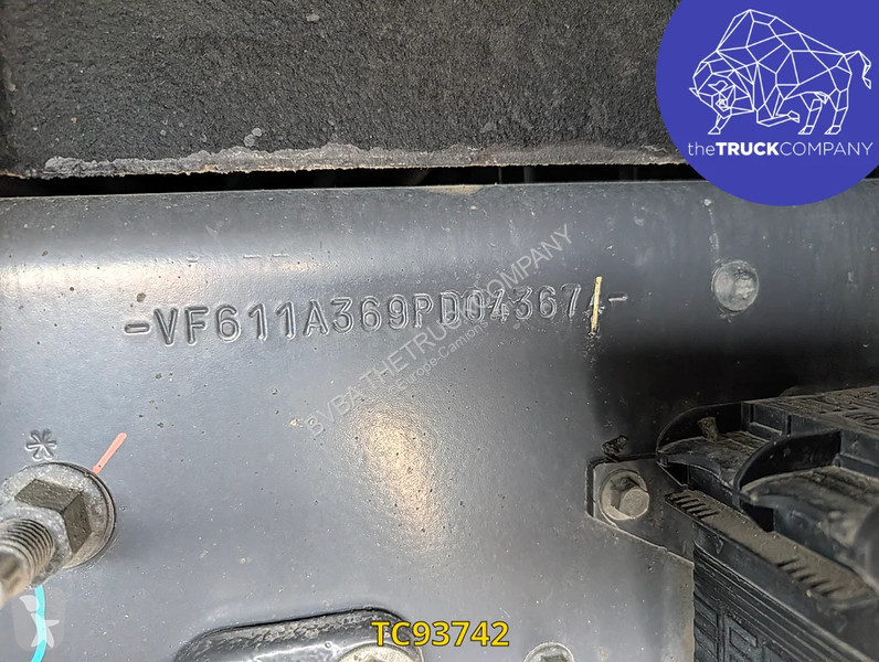 جرار Renault T 480