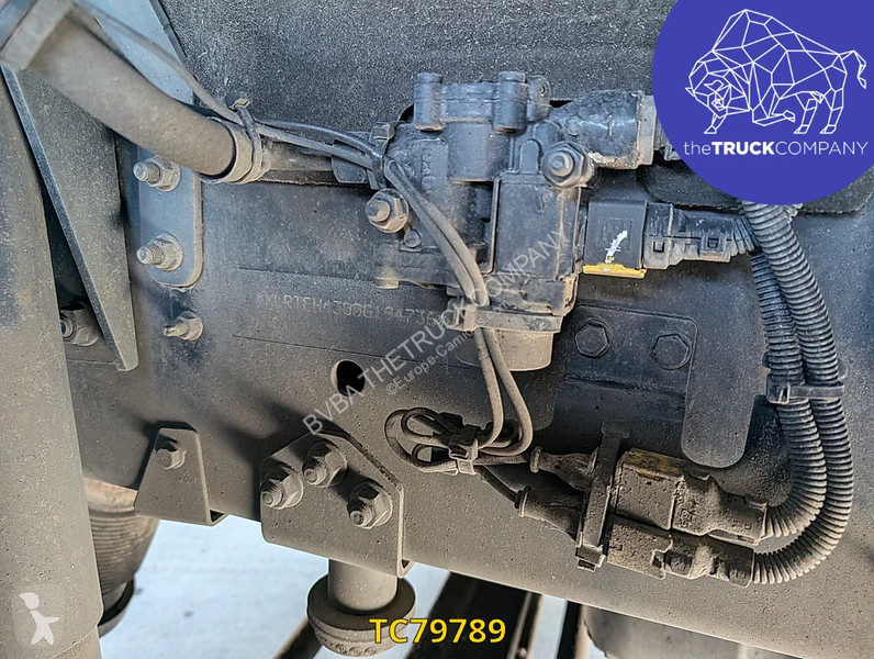 جرار DAF 530