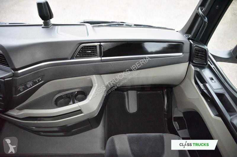 جرار MAN TGX GX Adaptive Cruise Control