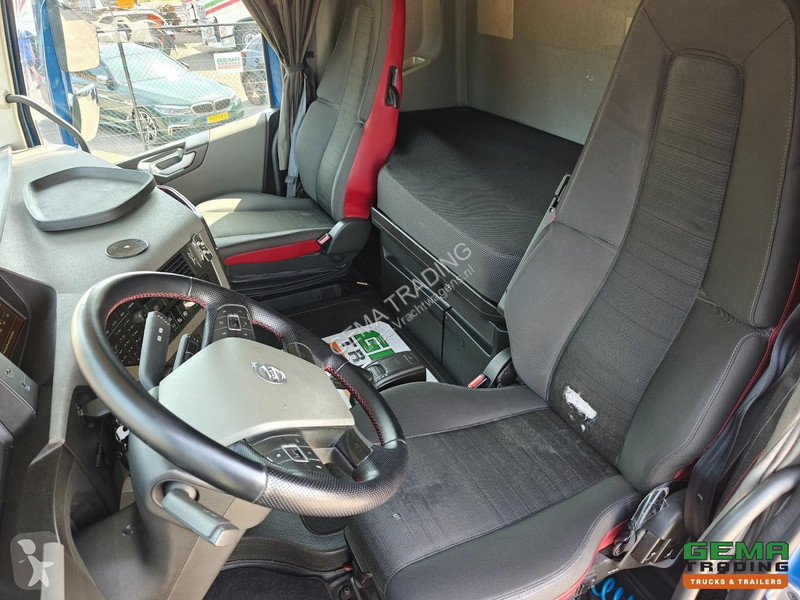 Volvo FH 460 4x2 GlobeTrotter Euro 6C - TOP! -...