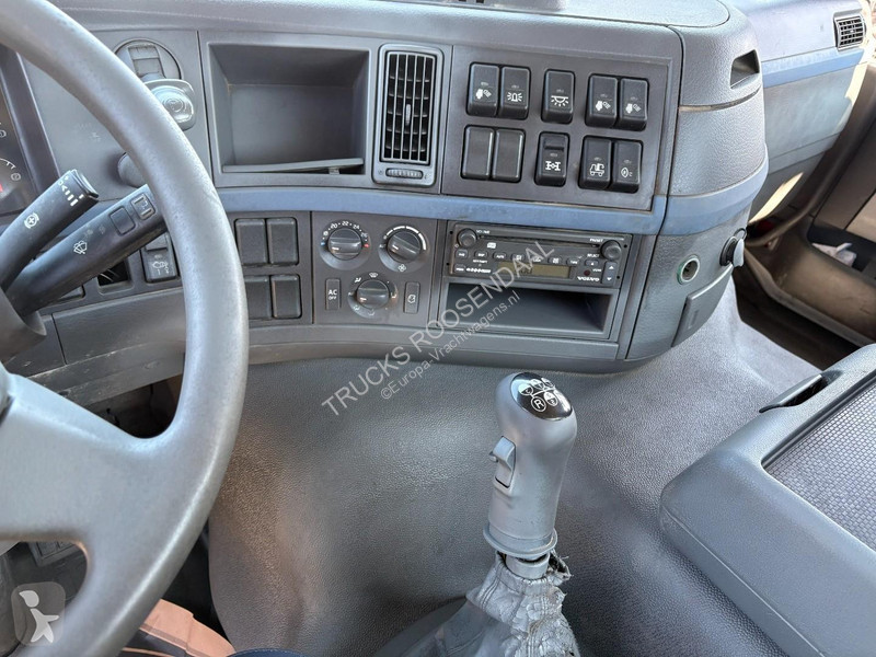 جرار Volvo 12480 + 6X4 + manual + spring +...