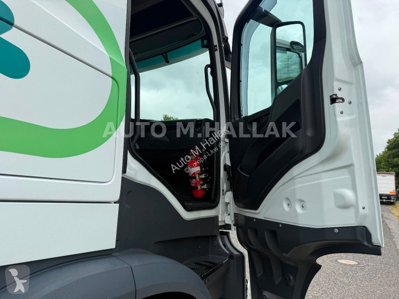جرار Mercedes 2051 HAD 4x4 Retarder / Hydraulik